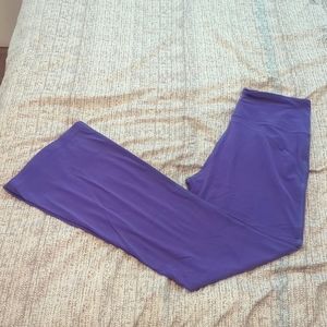 Lulu flare leggings